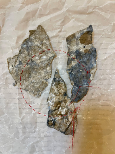Danielle Orsinger: Heimwehen (Detail), 2024, 55-teilig, Mixed Media